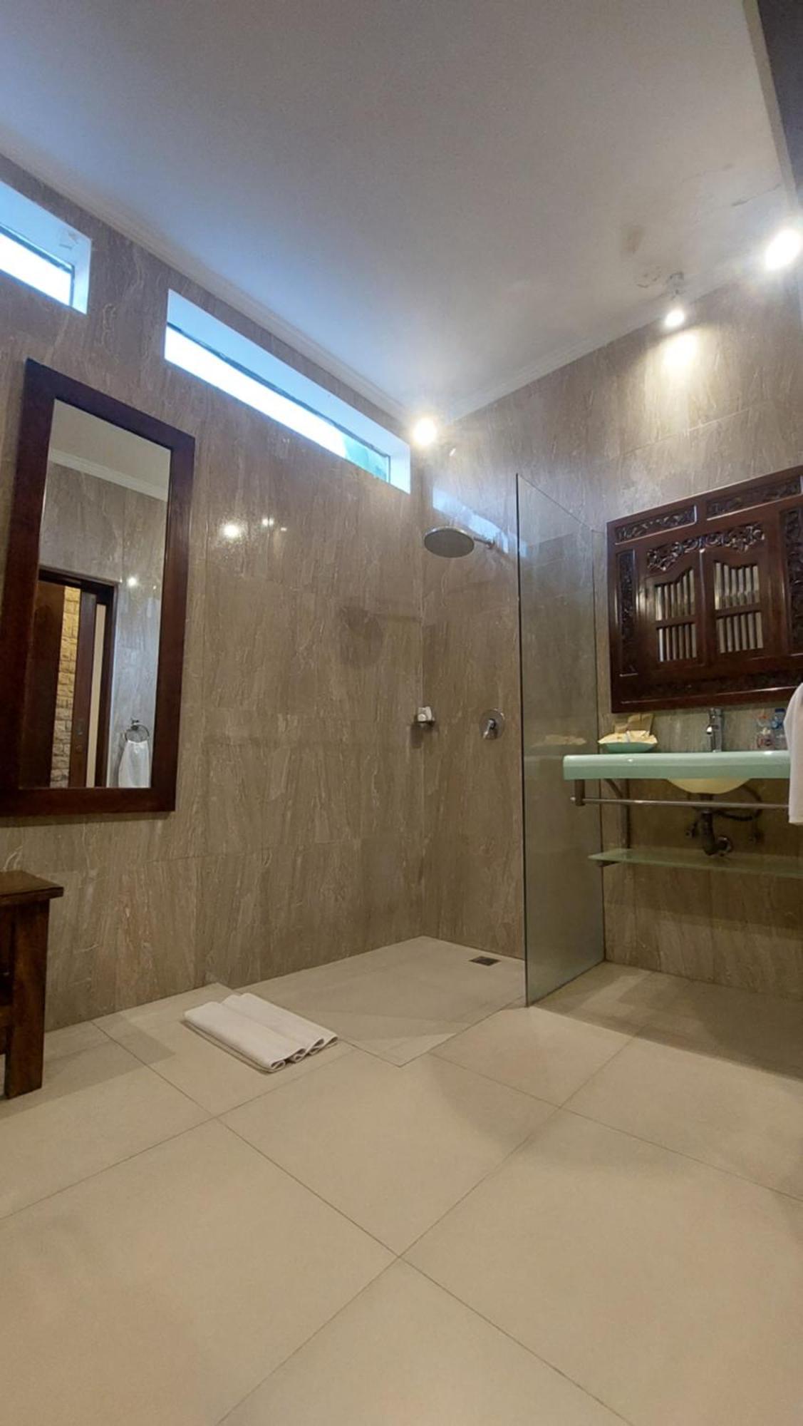 Villa Heliconia Семиньяк Номер фото